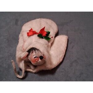 Vintage Annalee Christmas Mouse in Mitten Felt Plush Ornament Decor